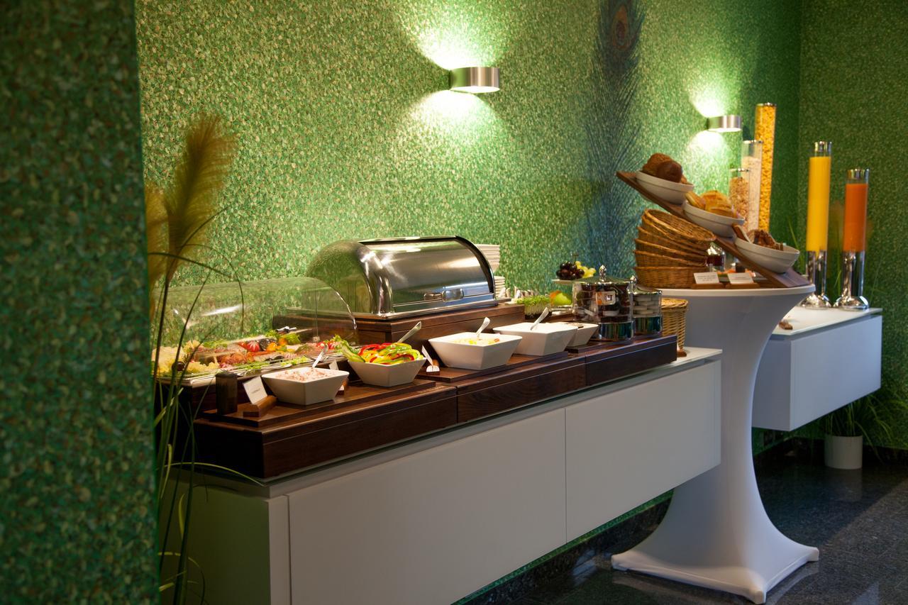 Aragon - Hotel - Garni Tangermünde Екстериор снимка
